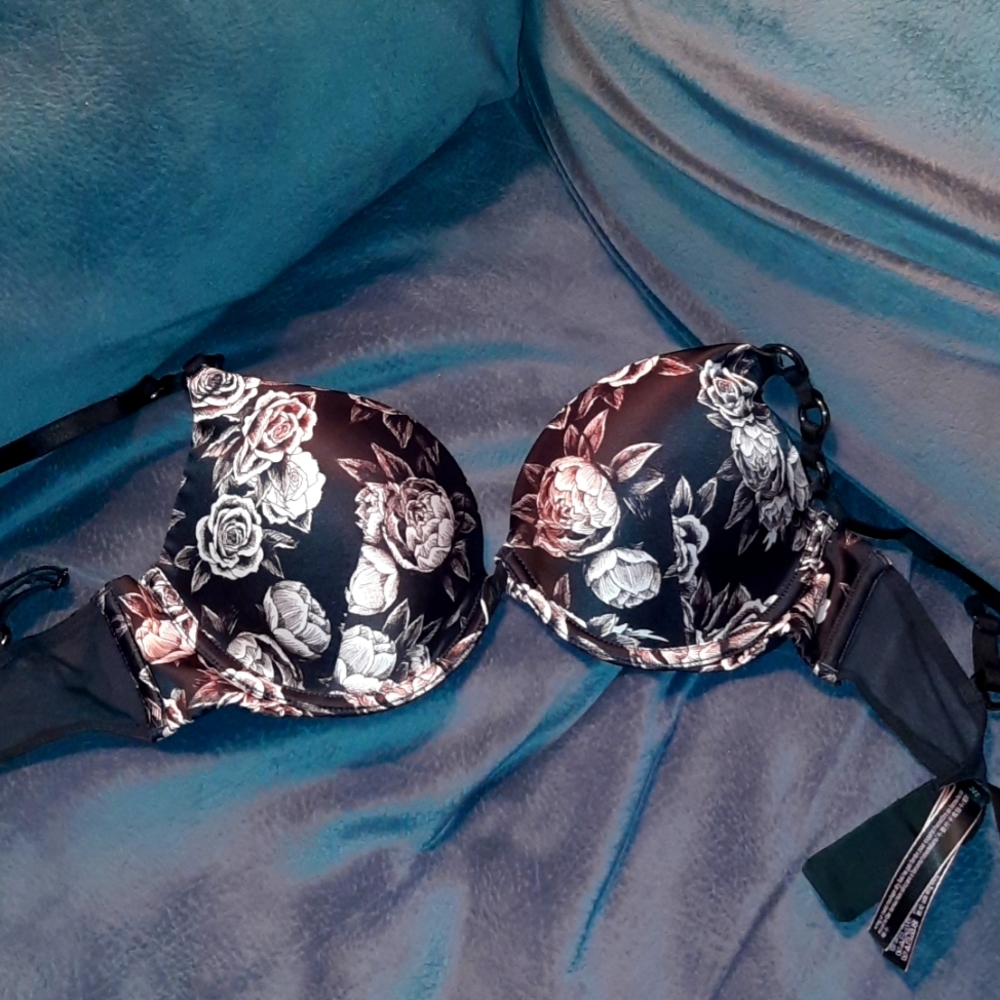 Victoria's Secret Floral Very Sexy Push Up Bra 32C